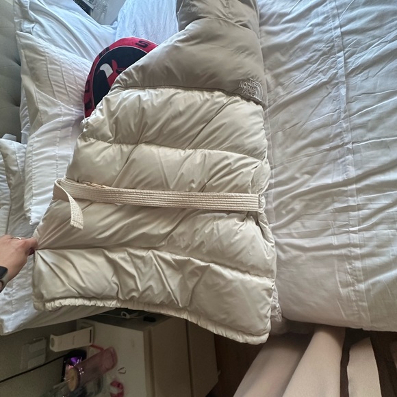 The North Face Women's Nuptse Belted Mid-Length Jacket - Picture 13 of 14